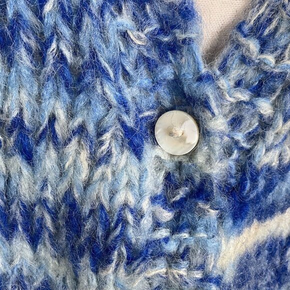 Mantessa Cardigan Womens Large Blue White Stripe Button Wool Nylon Italy VTG‎ - Picture 2 of 10